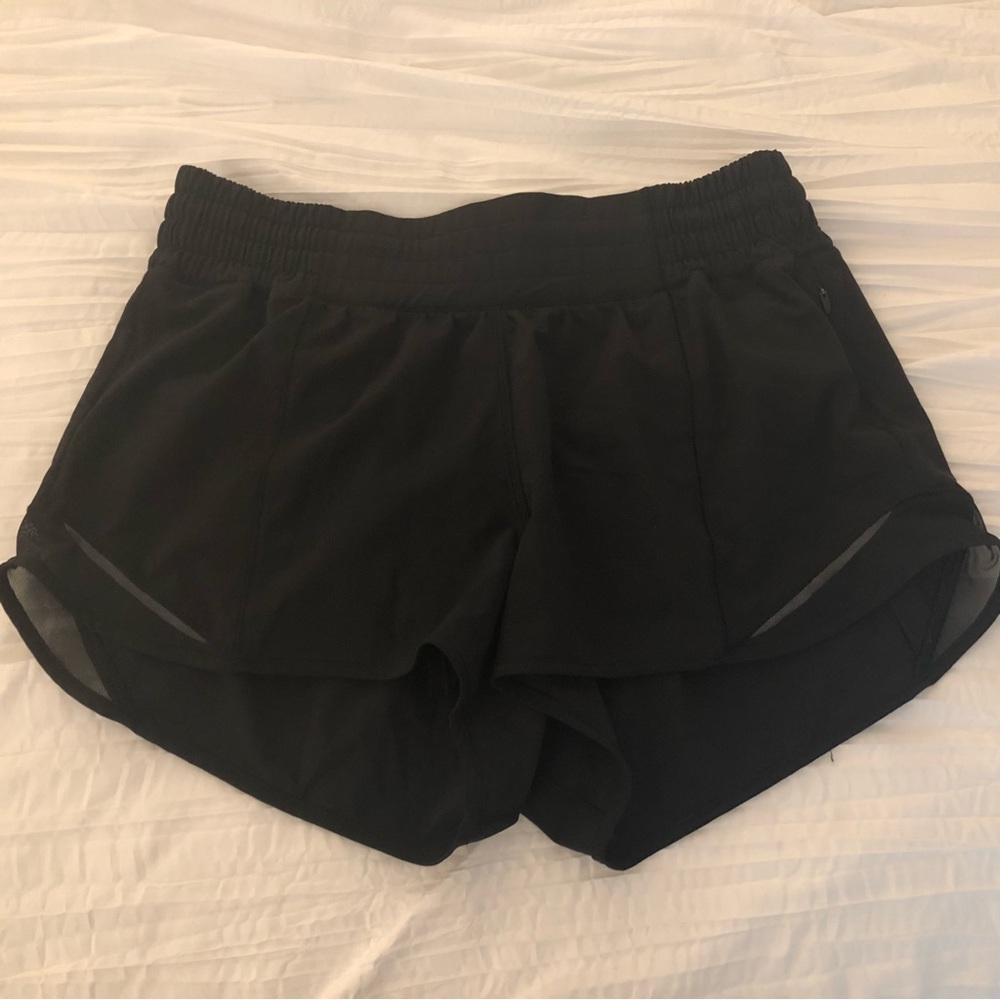 Lululemon Hotty Hot High-rise Lined Short 2.5”